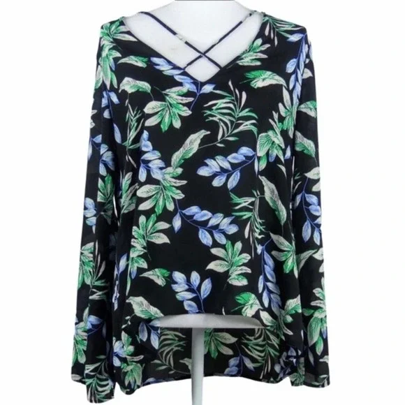 Lush Flowy lightweight Leaf Print Blouse size medium‎  tunic - Picture 2 of 4